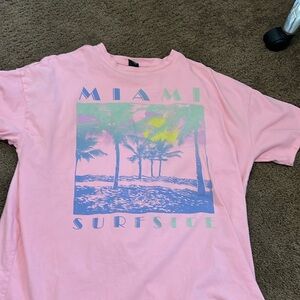 overoversized graphic tee